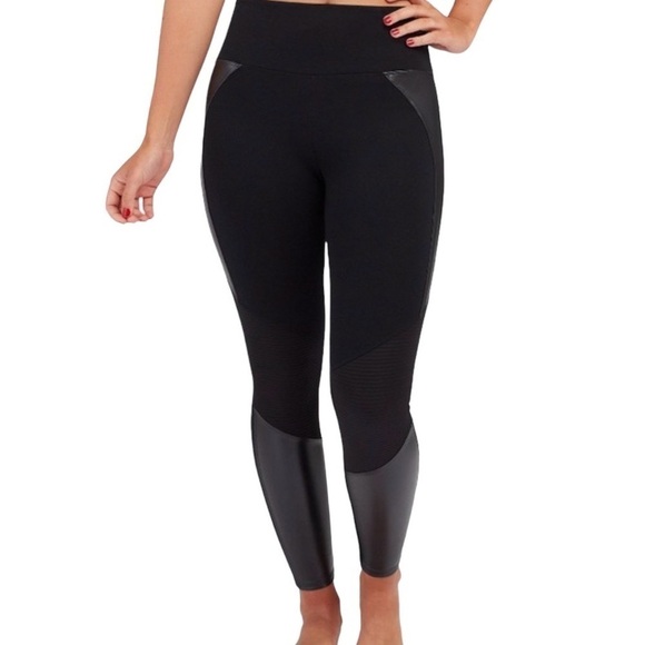 Assets by SPANX NEW Moto Shaping Leggings Size Medium in Black - Picture 3 of 16